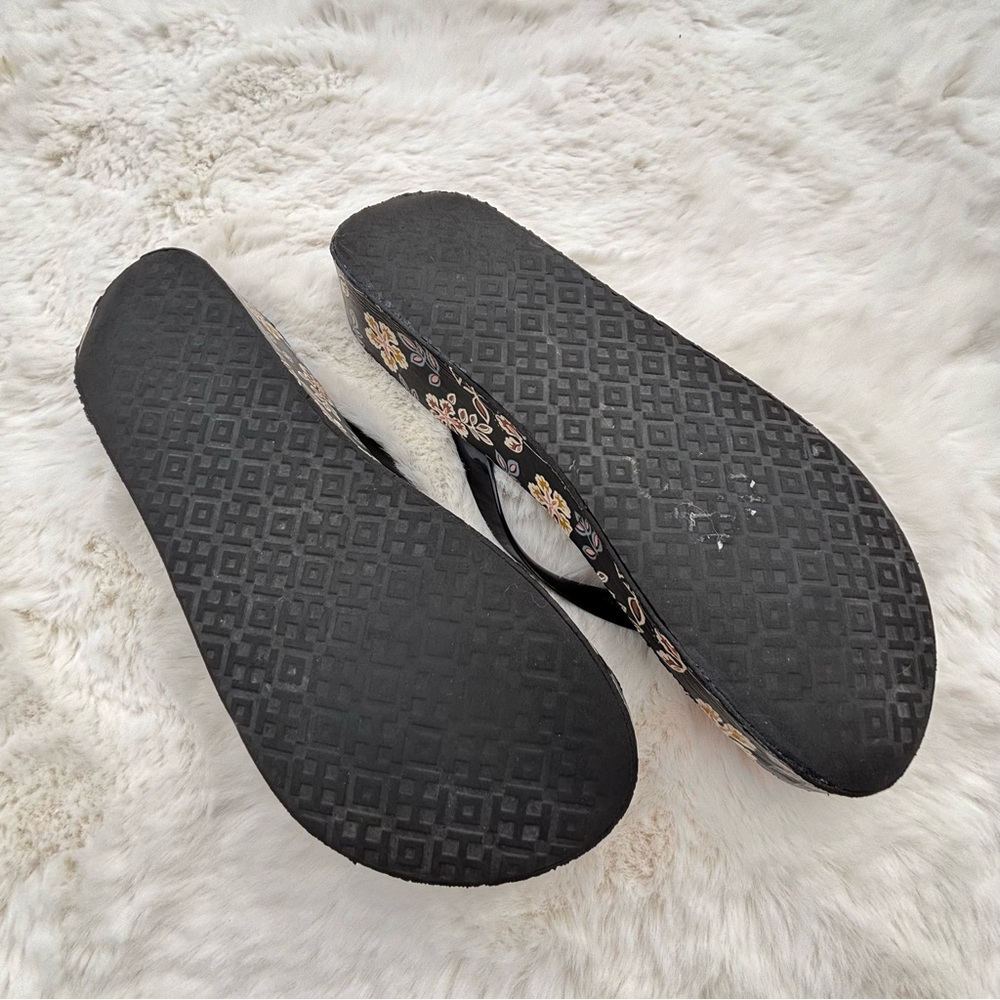 Tory Burch Black Floral Women's Platform Flip Flops - Picture 5 of 9